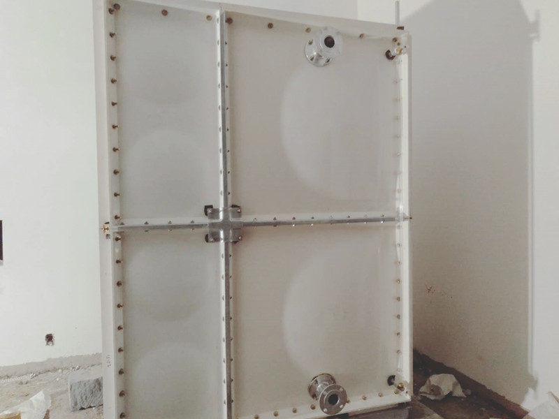 濟(jì)南市平陰縣玻璃鋼水箱，搪瓷水箱